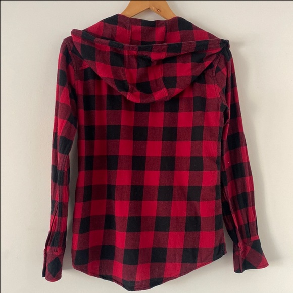 Aritzia - Picture 3 of 4